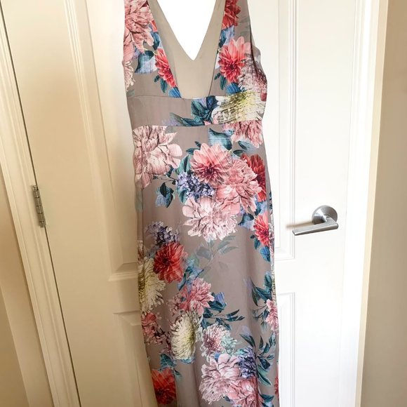 Floral Maxi Dress - Picture 6 of 6